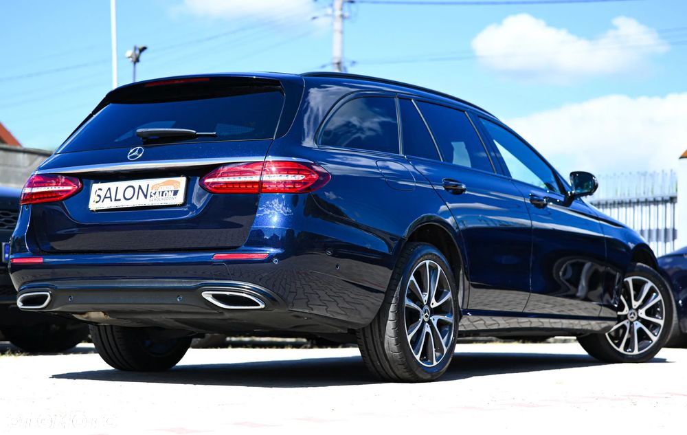 Mercedes-Benz Klasa E 220 d 9G-TRONIC Night Edition - 8
