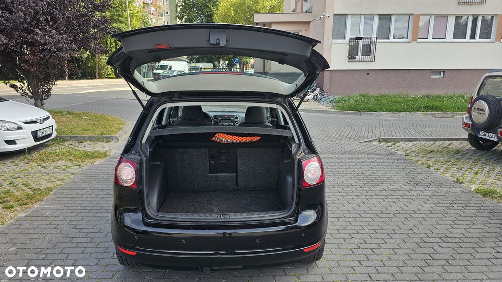 Volkswagen Golf Plus - 11