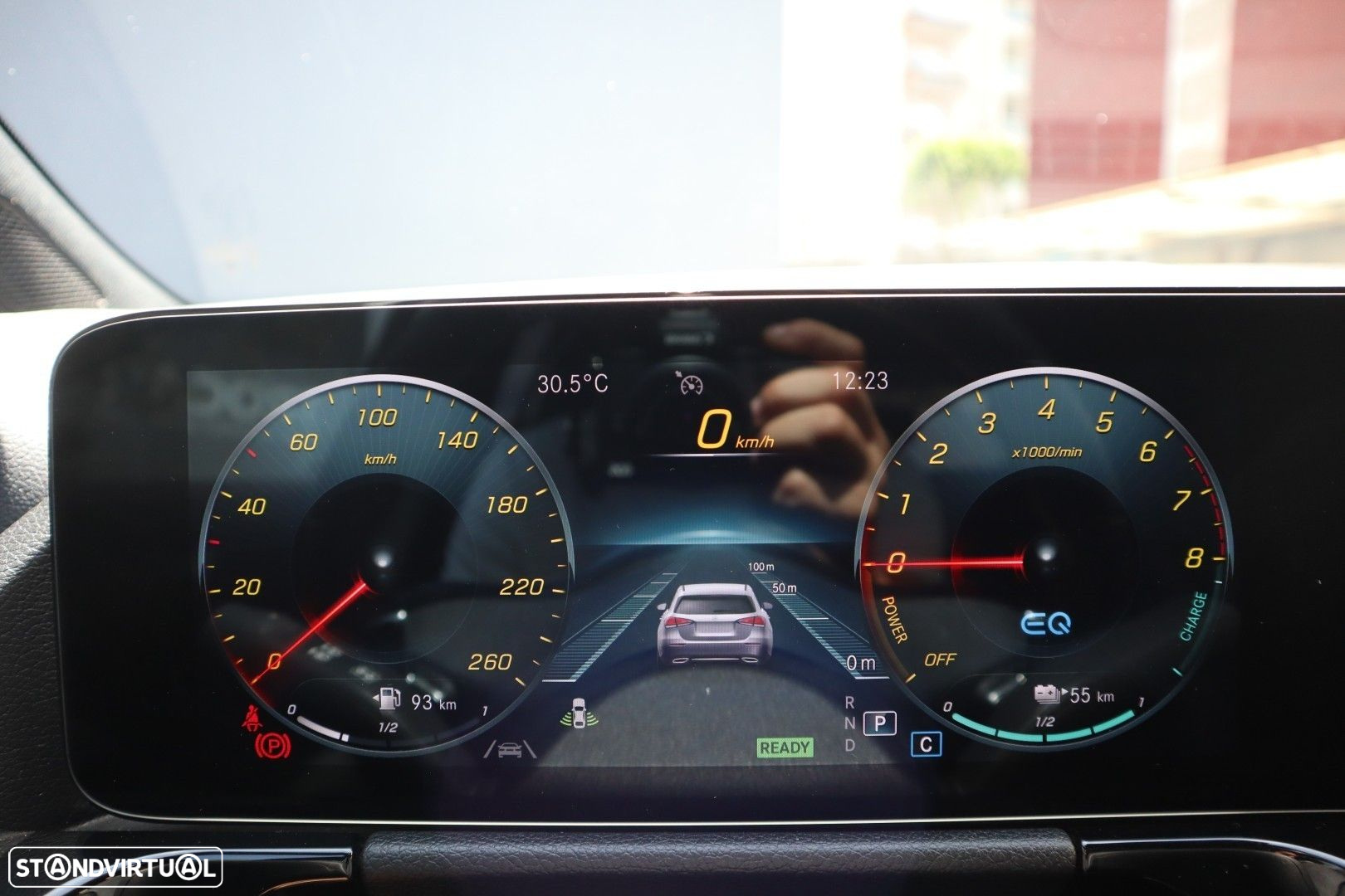 Mercedes-Benz GLA 250 e AMG Line - 19