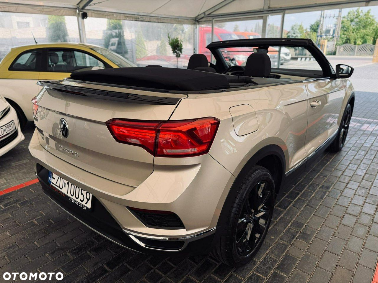 Volkswagen T-Roc - 2
