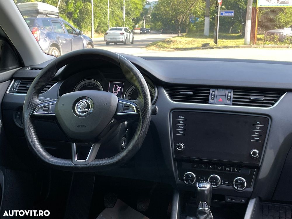 Skoda Octavia - 10