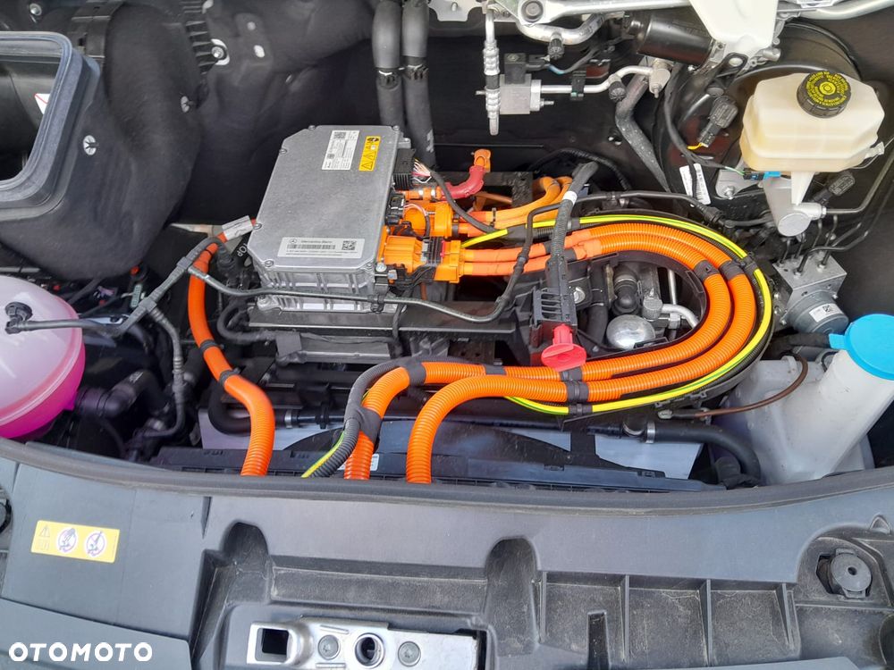 Mercedes-Benz eSprinter - 16