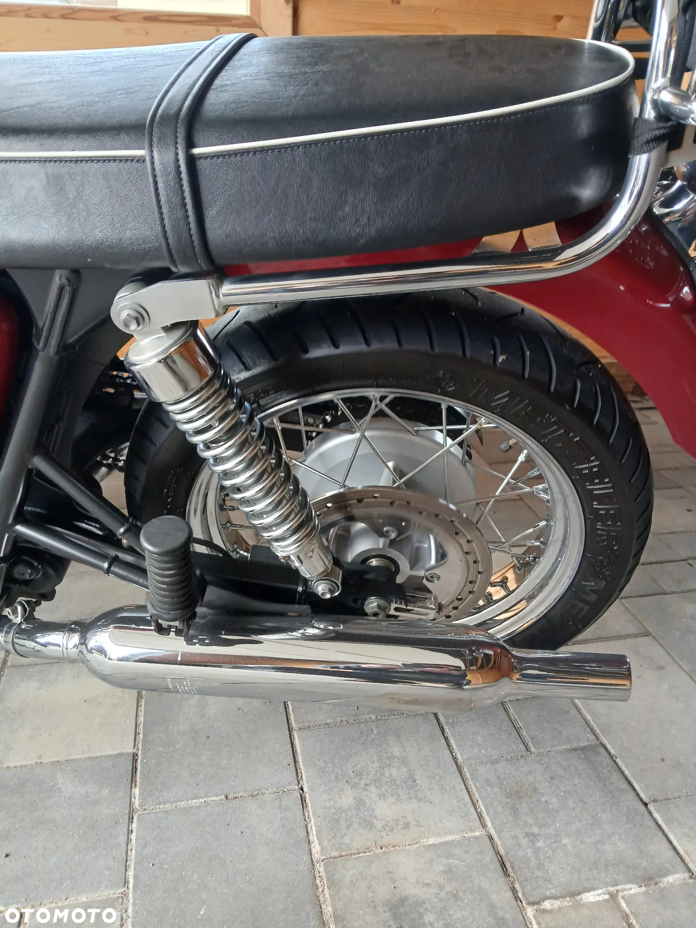 Triumph Bonneville - 13
