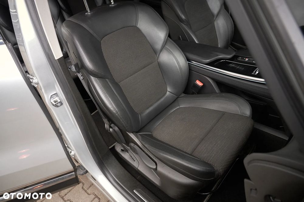 Renault Espace BLUE dCi 160 EDC BUSINESS EDITION - 19