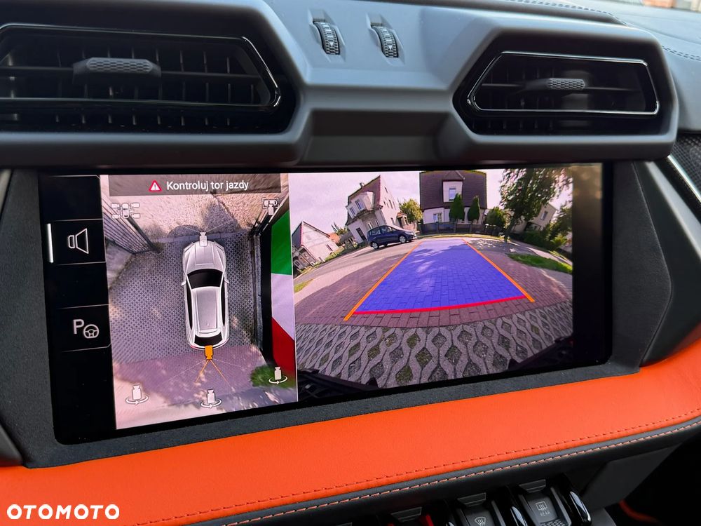 Lamborghini Urus - 24