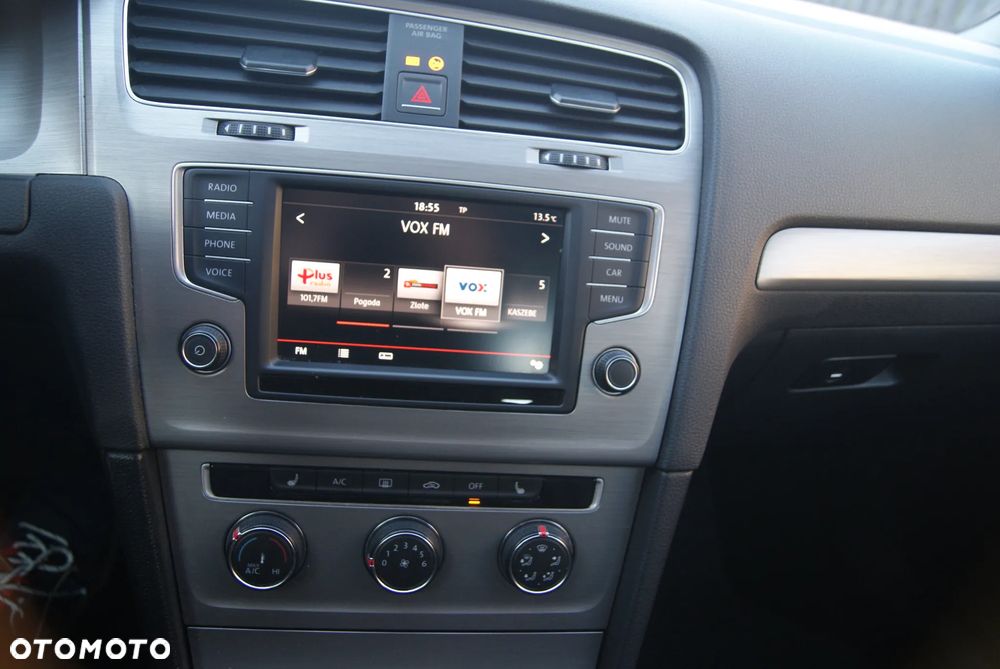 Volkswagen Golf 1.4 TSI BMT Comfortline - 31