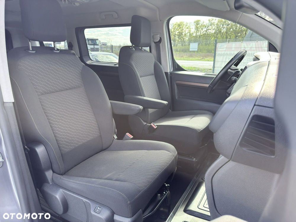 Toyota Proace Verso 2.0 D4-D Medium Family - 19