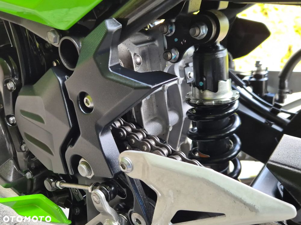 Kawasaki Ninja 400 - 8