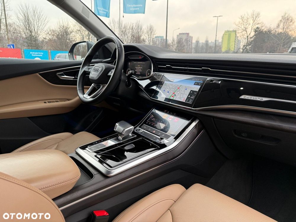 Audi Q8 - 11