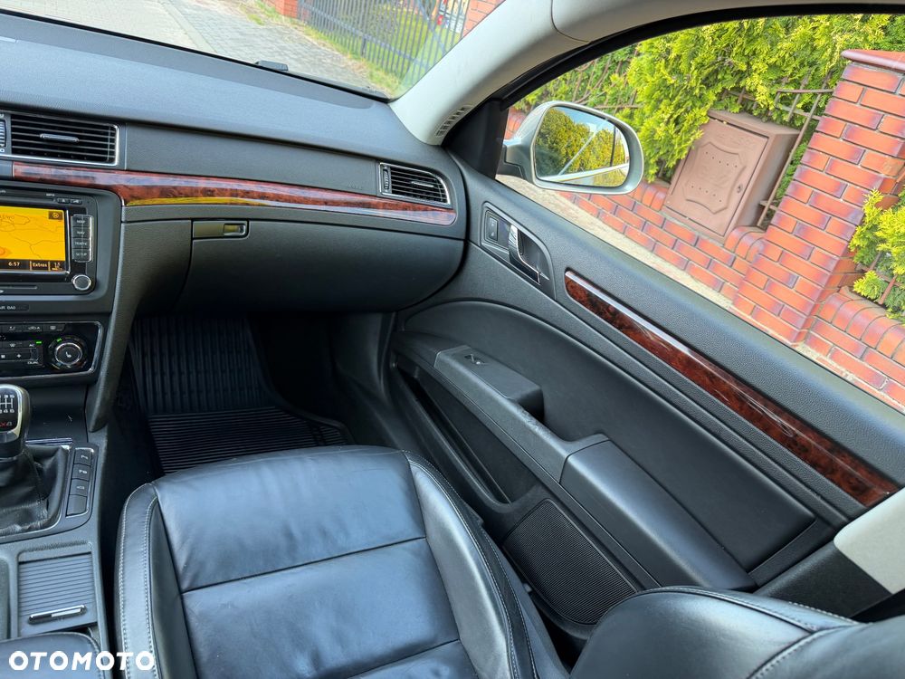 Skoda Superb 2.0 TDI 4x4 Exclusive - 21