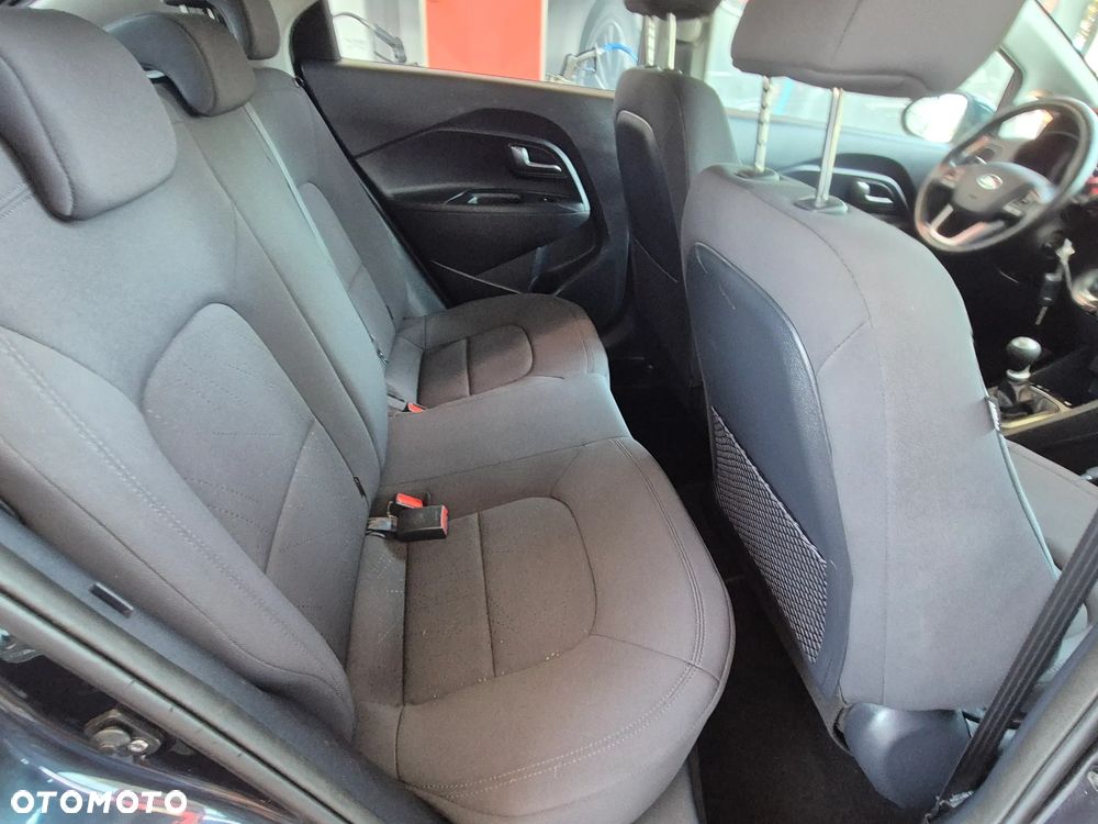 Kia Rio 1.2 Business Line - 29