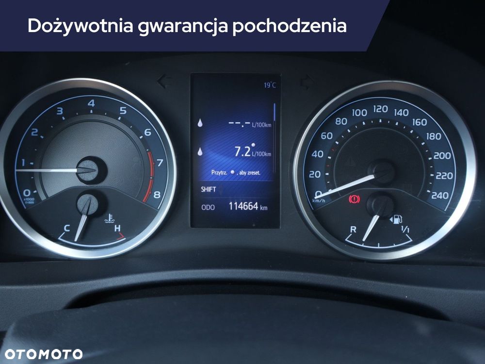 Toyota Corolla - 13
