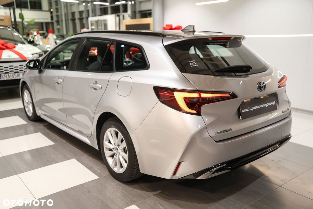 Toyota Corolla 1.8 Hybrid Comfort - 4