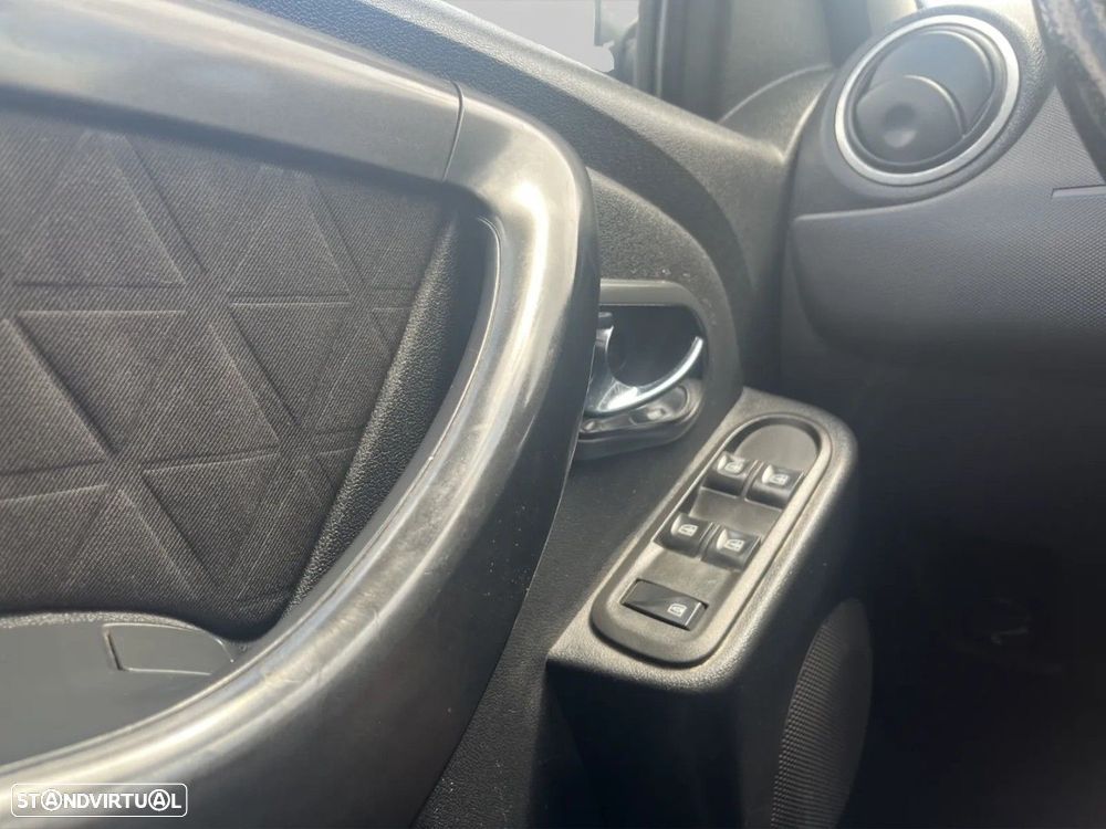 Dacia Duster 1.5 dCi Confort Cuir - 12
