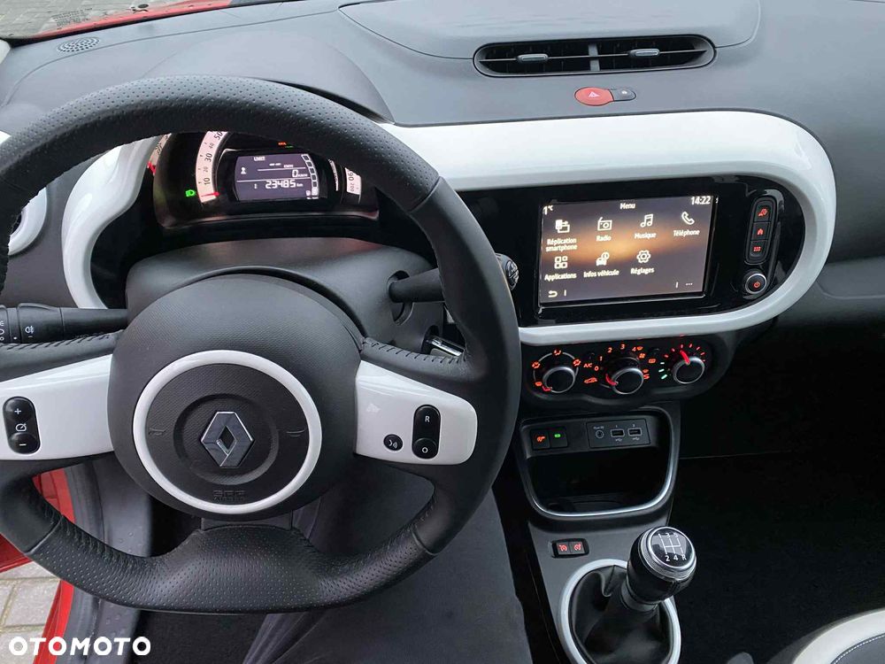 Renault Twingo TCe 90 INTENS - 17