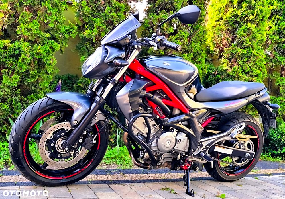 Suzuki Gladius - 3
