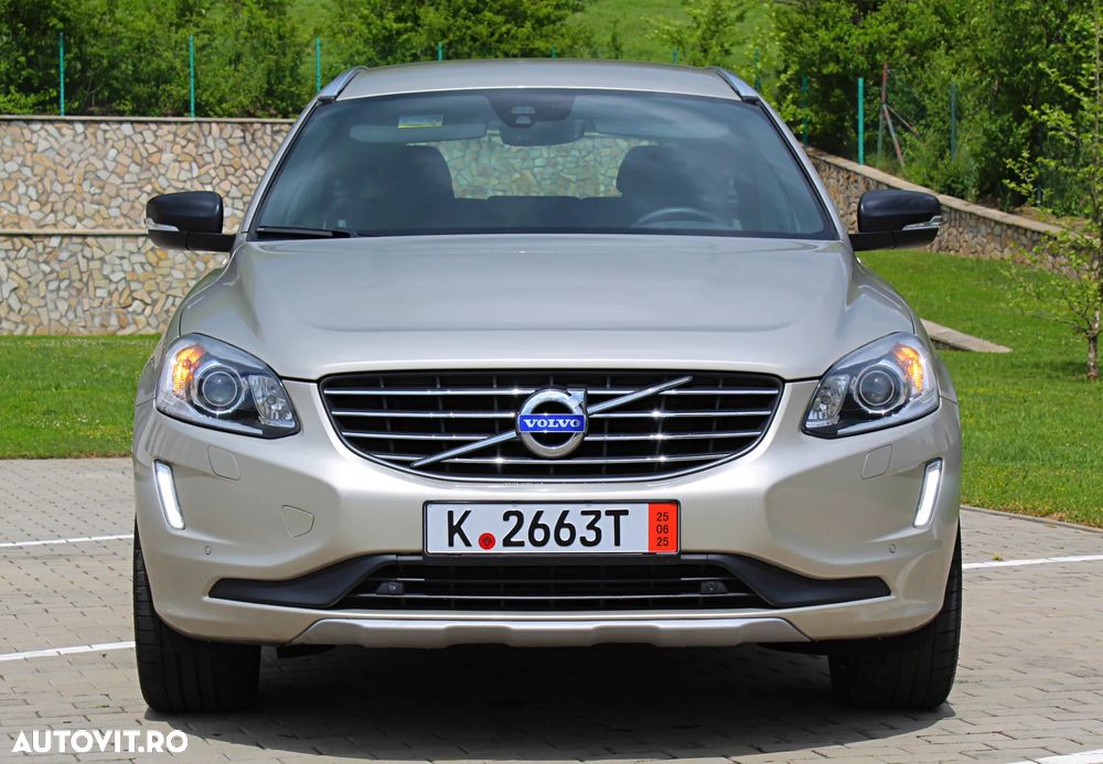 Volvo XC 60 D5 AWD Geartronic Summum - 7
