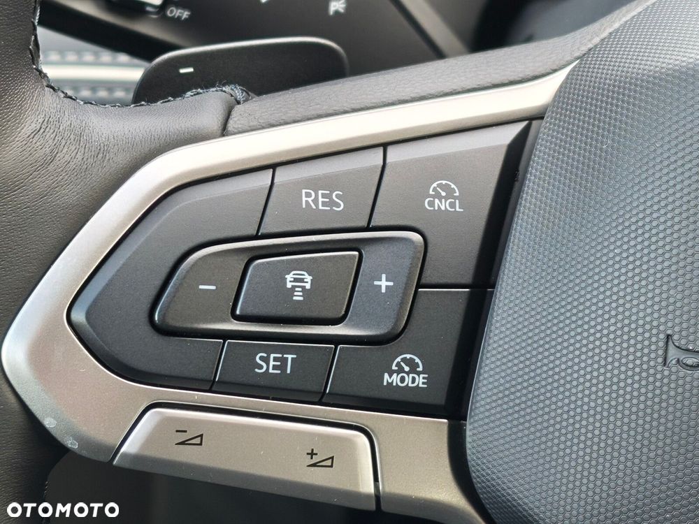 Volkswagen Passat - 23