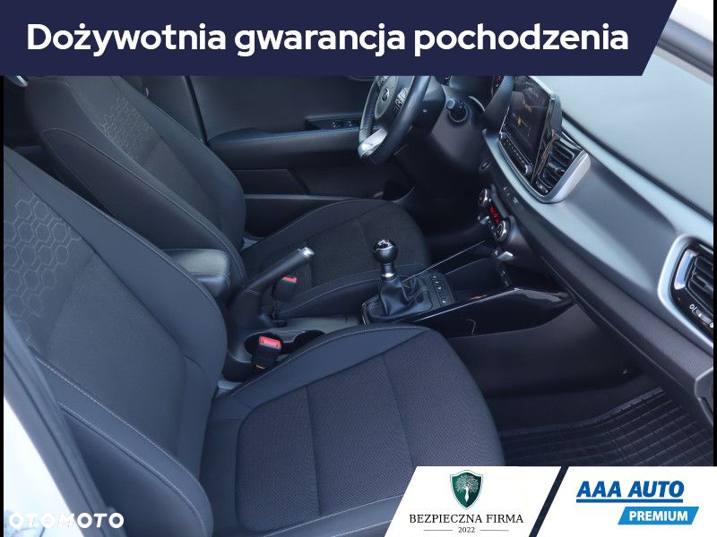 Kia Rio - 10