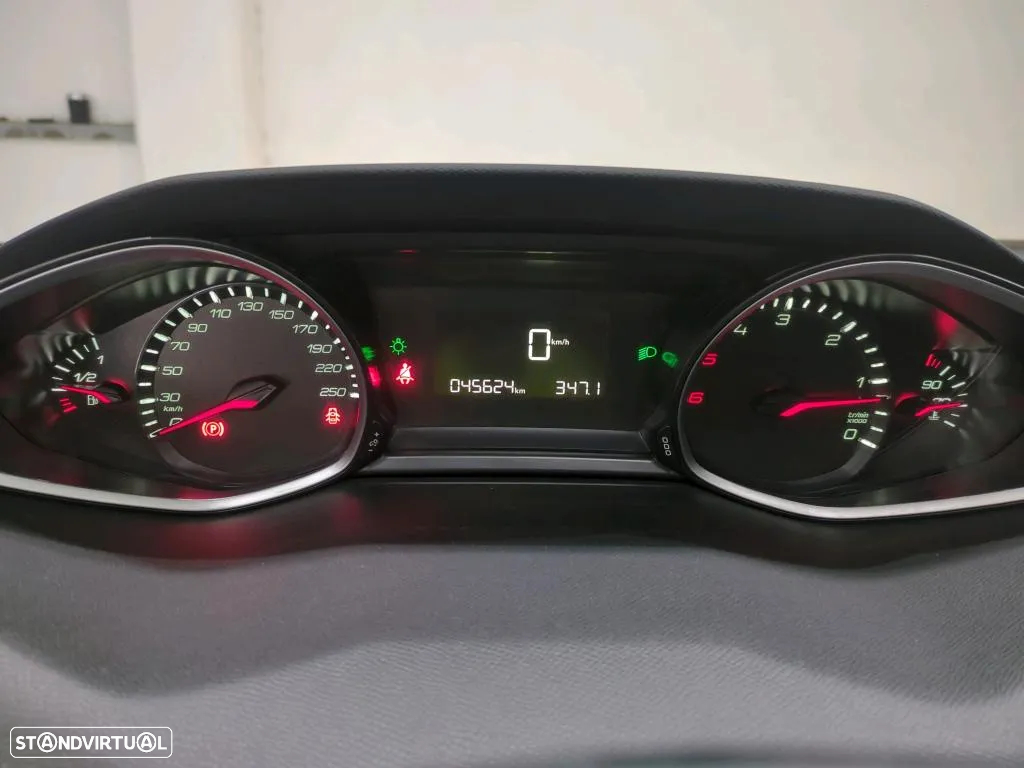 Peugeot 308 1.5 BlueHDi Style - 4