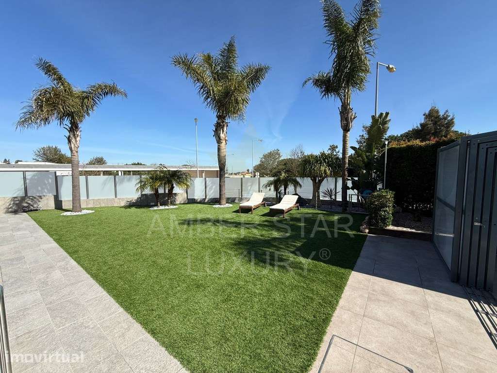 Moradia de luxo T4 com piscina e jardim na Quinta de Santa Maria - Grande imagem: 4/40