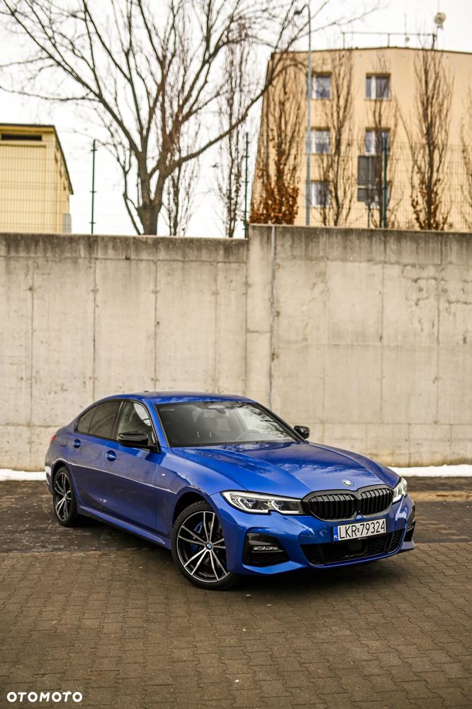 BMW Seria 3 330e M Sport - 40