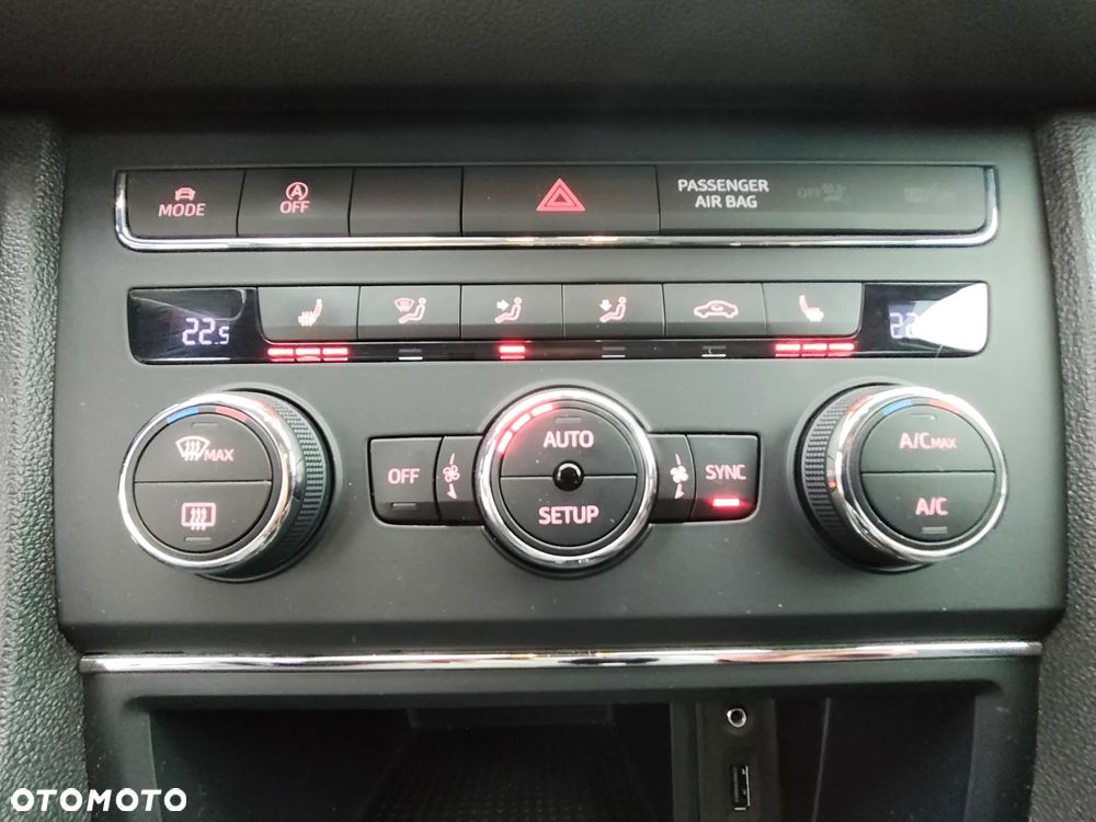 Seat Leon 1.4 EcoTSI FR Black S&S - 23