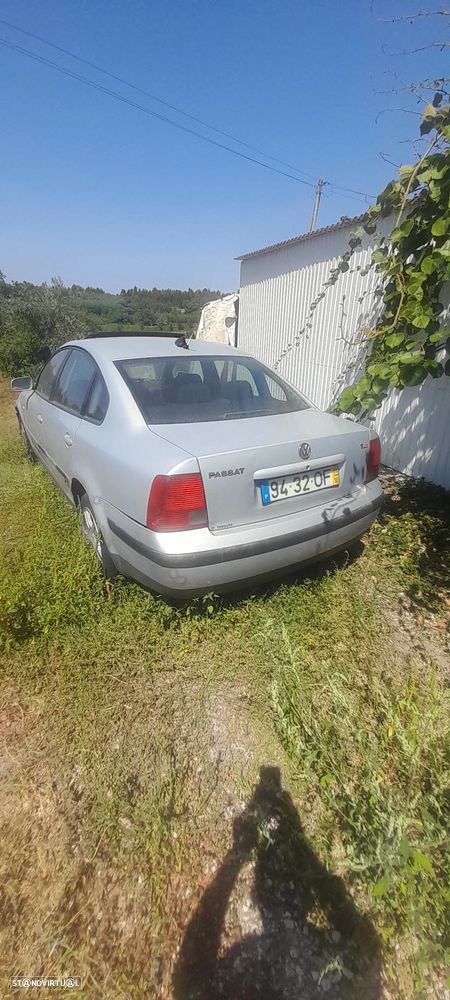 VW Passat 1.9 TDi Confortline - 3