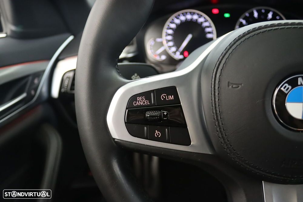 BMW 520 d Pack M Auto - 12