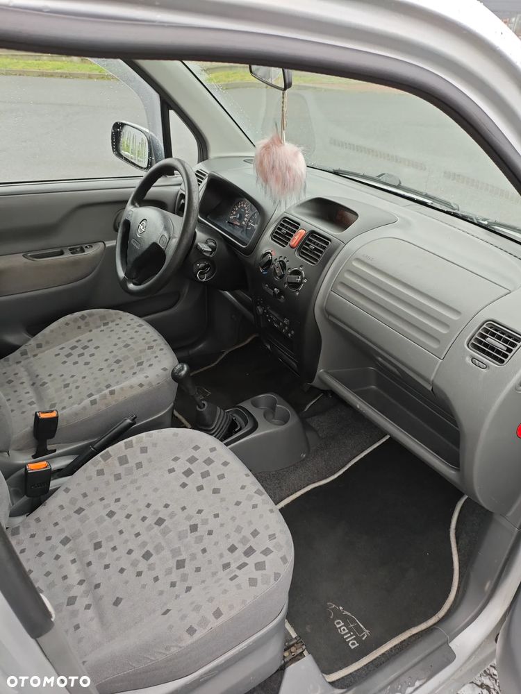 Opel Agila 1.2 16 V - 13