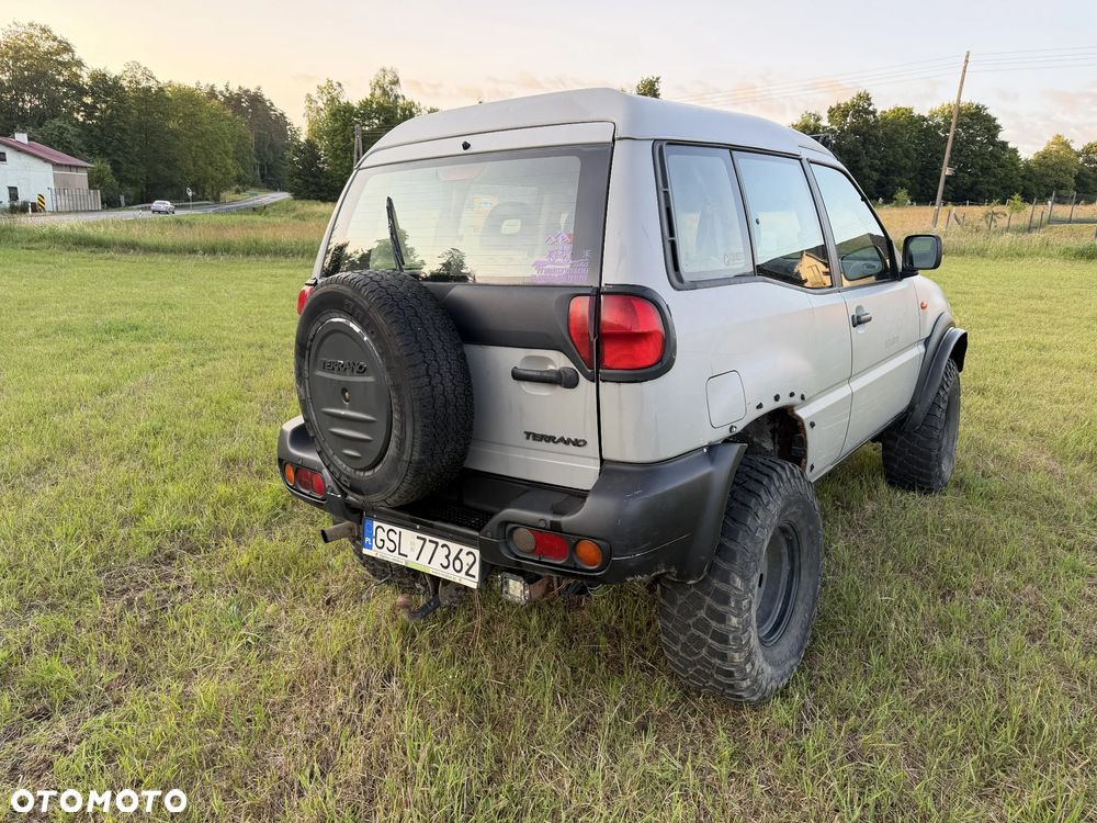 Nissan Terrano - 4