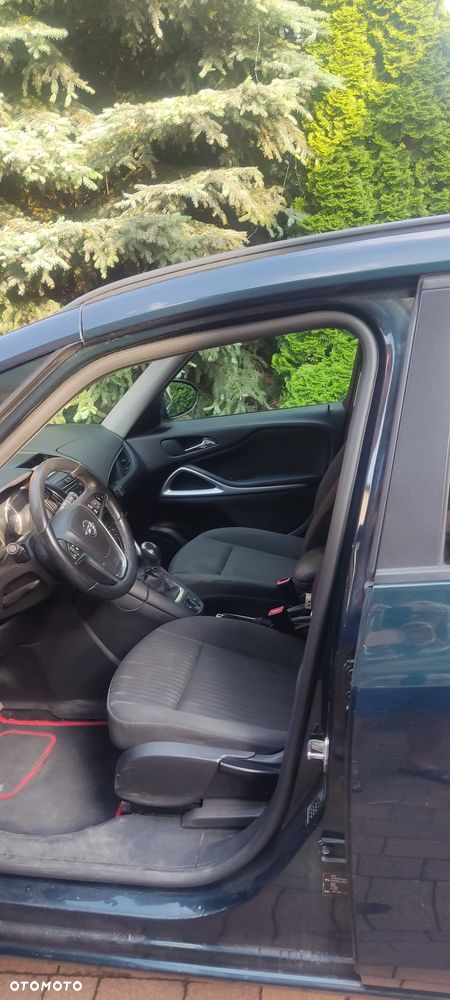 Opel Zafira - 8