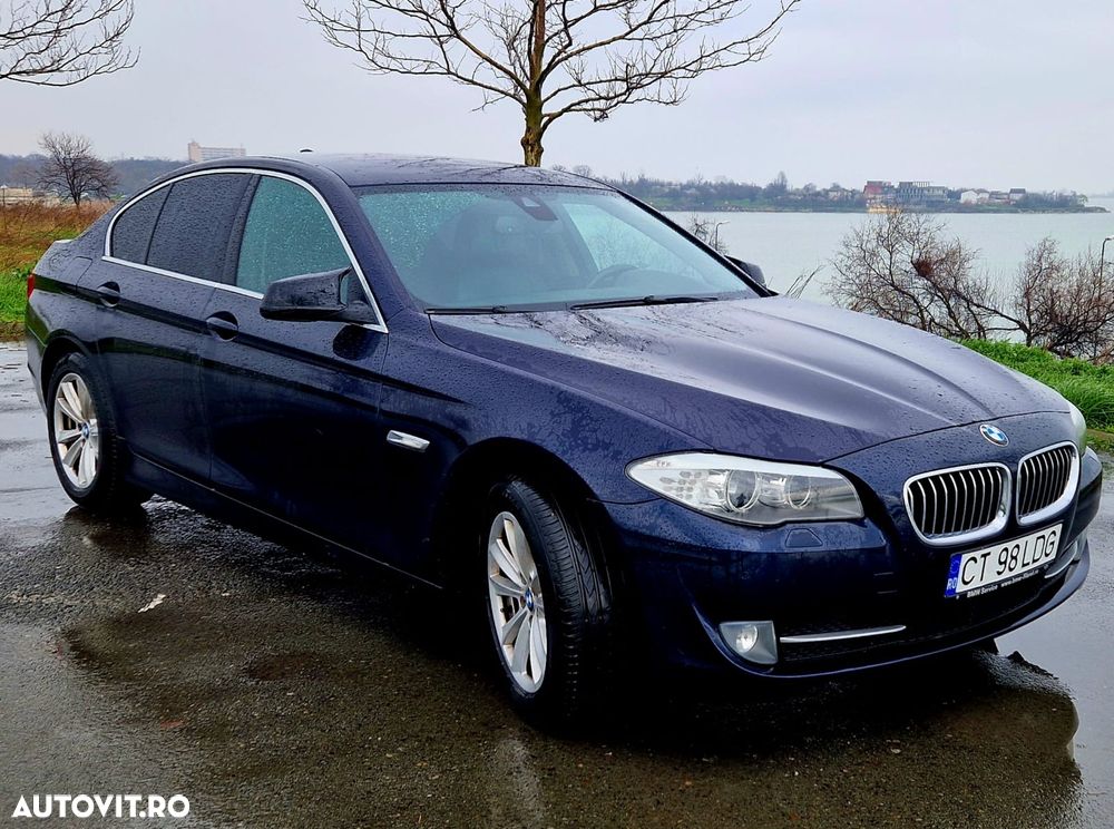 BMW Seria 5 525d xDrive - 4
