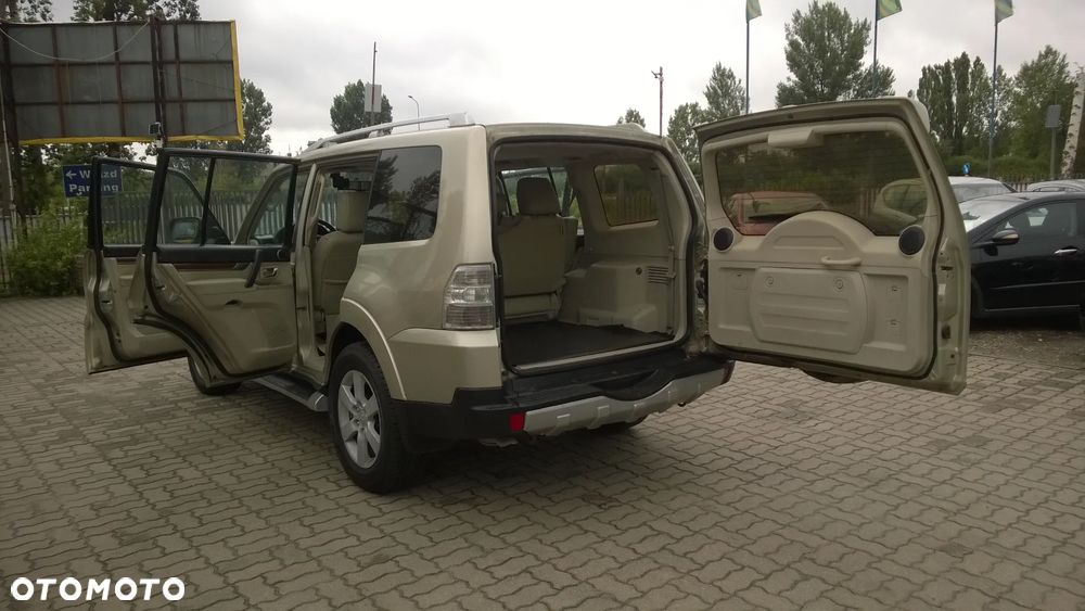 Mitsubishi Pajero 3.8 V6 Automatik Instyle - 17