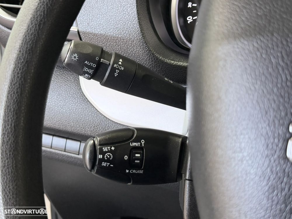 Peugeot Traveller 2.0 BlueHDi L1H1 Active Compact - 23