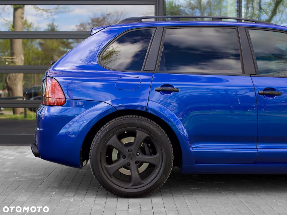 Porsche Cayenne - 12