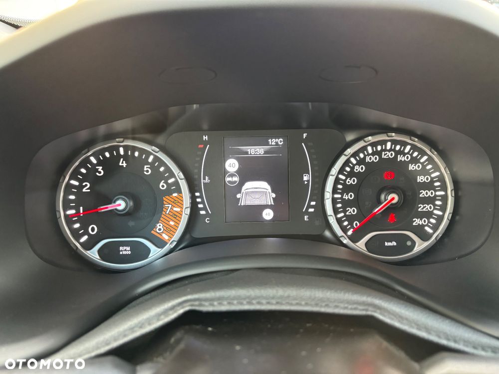 Jeep Renegade 1.0 GSE T3 Turbo Sport FWD S&S - 24