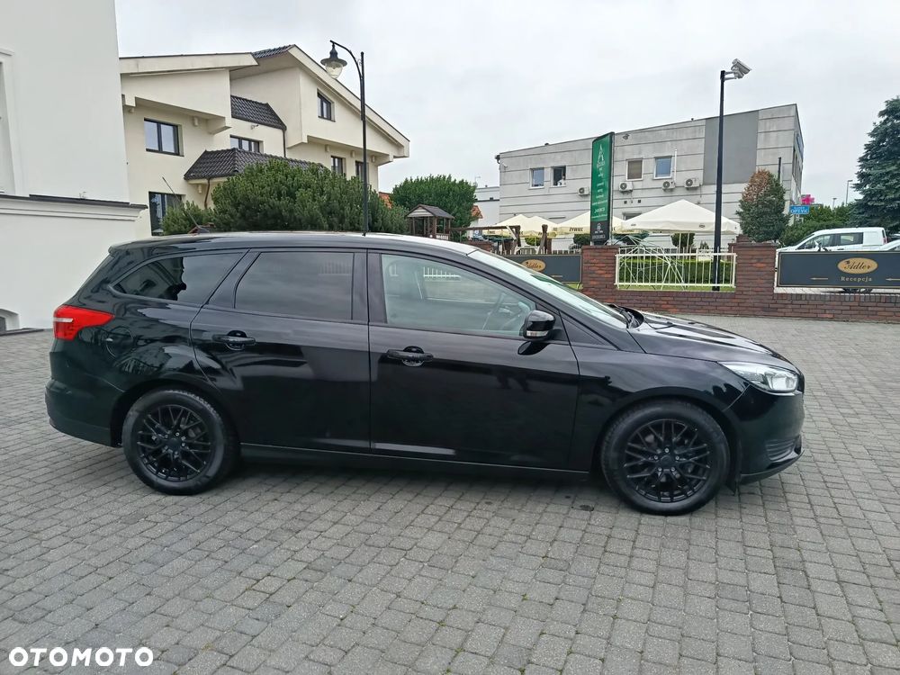 Ford Focus 1.0 EcoBoost Trend - 8