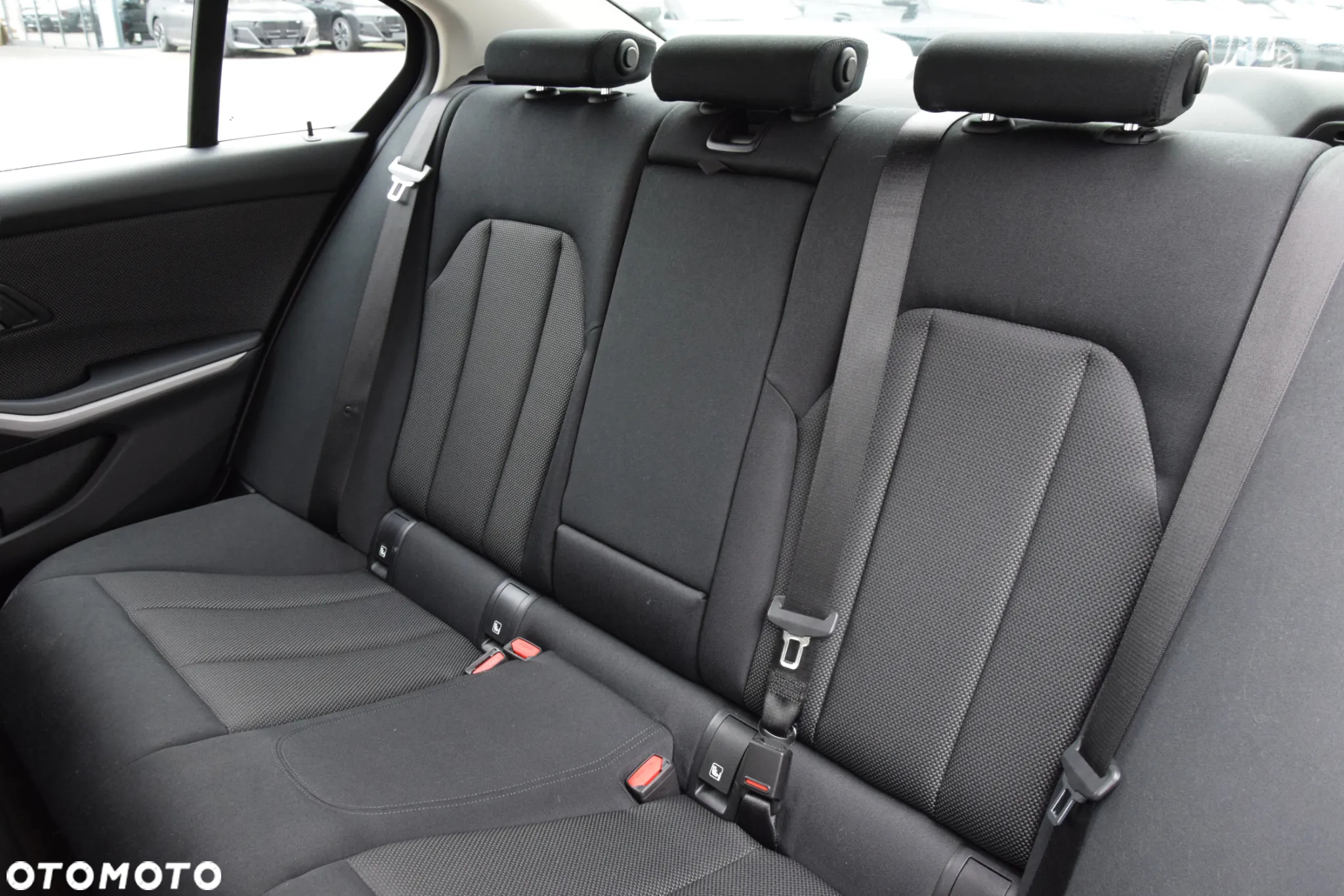 BMW Seria 3 318i Advantage - 21