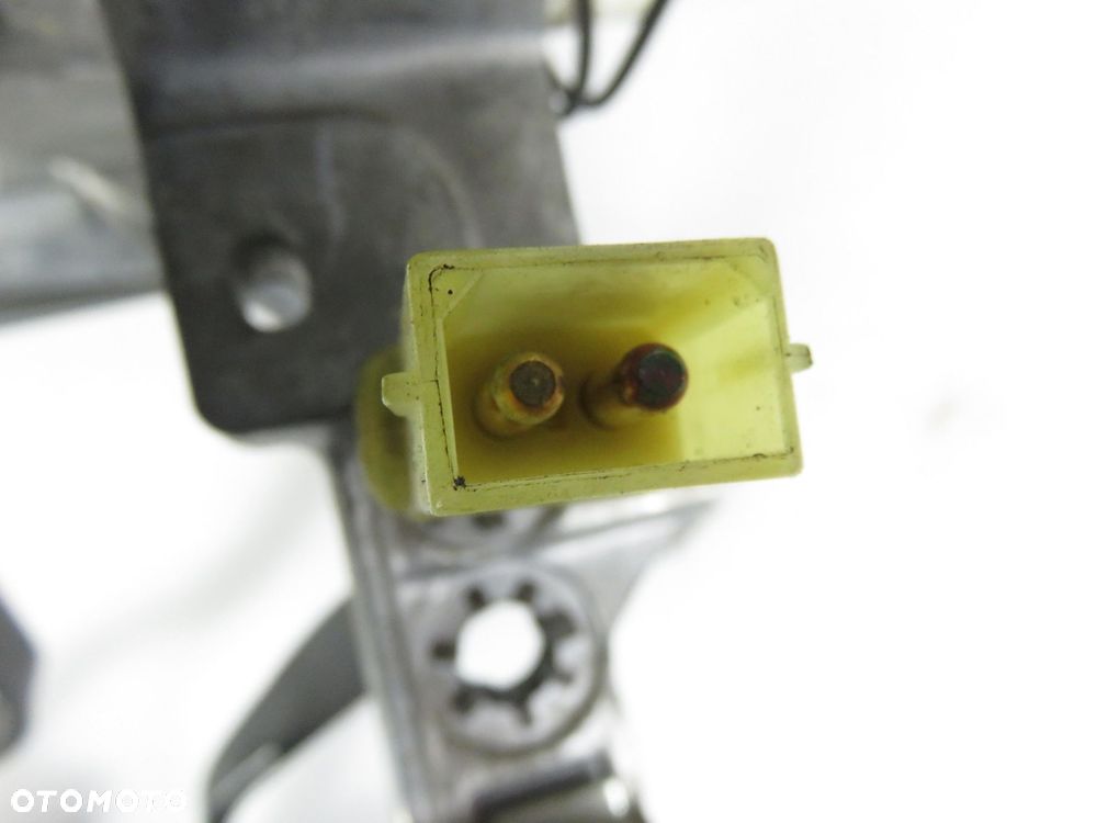 PEDAŁY HAMULCA SPRZĘGŁA AUDI 80 B4 8A0721115D 811907343B - 9