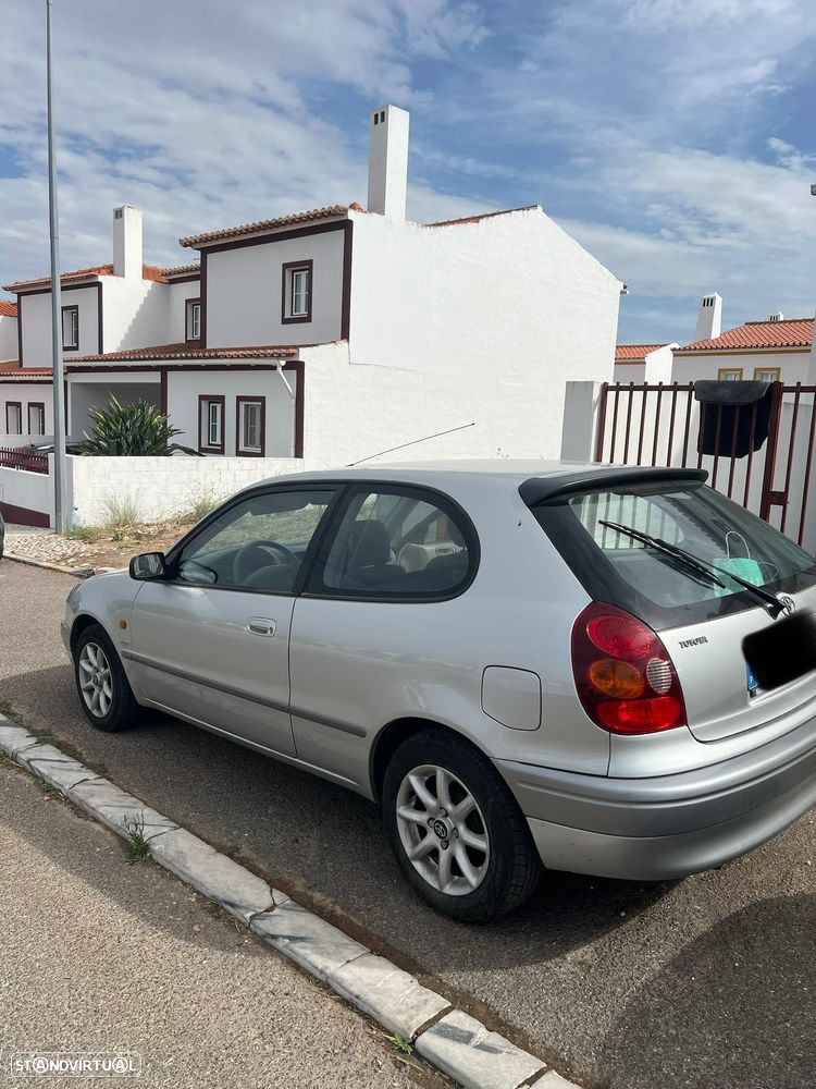 Toyota Corolla - 2