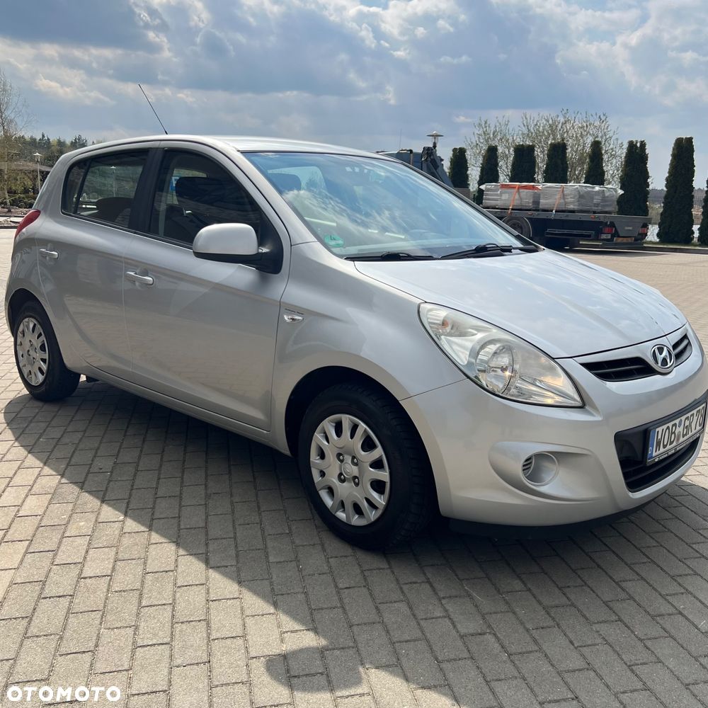 Hyundai i20 1.2 UEFA EURO 2012 Edition - 4