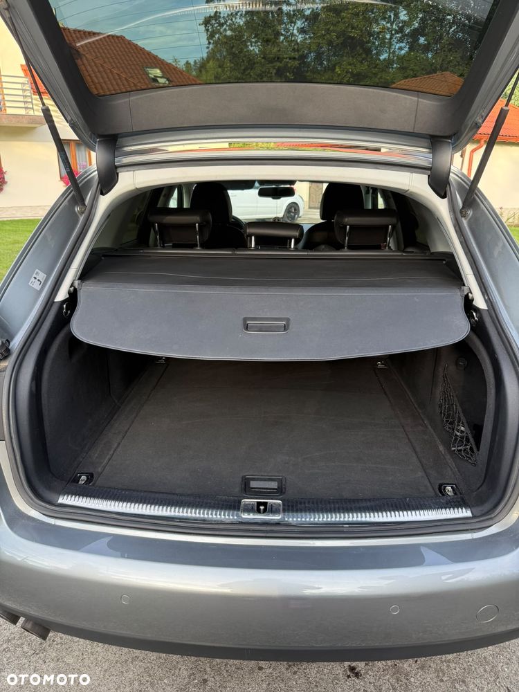 Audi A4 Avant - 10