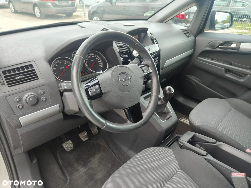 Opel Zafira 1.8 Edition 111 Jahre - 17