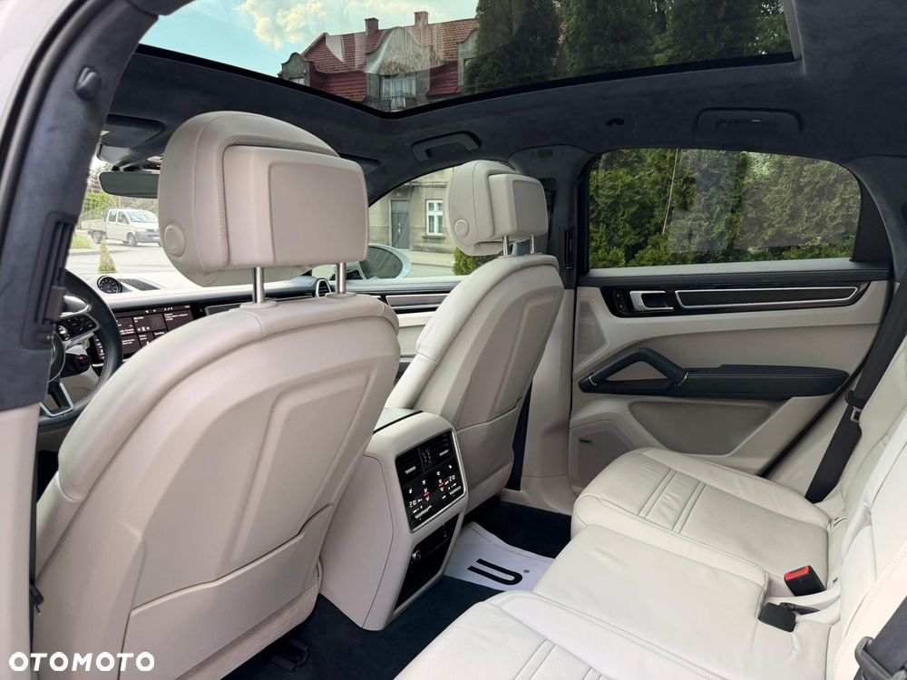 Porsche Cayenne GTS Tiptronic S - 8