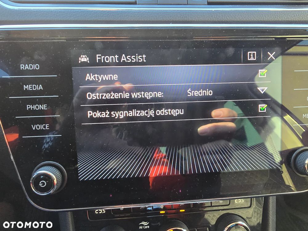 Skoda Superb 1.5 TSI Ambition DSG - 25