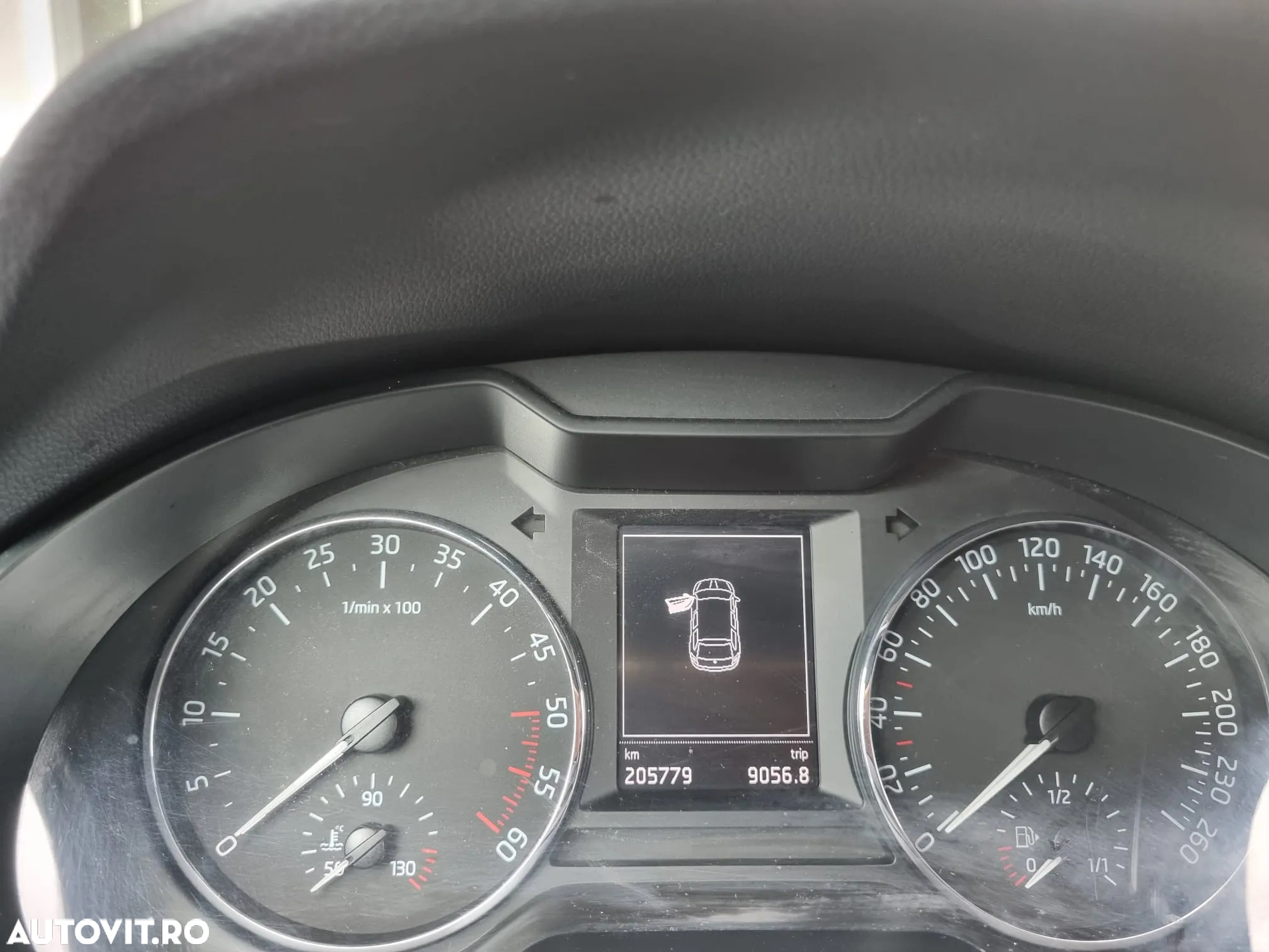 Skoda Octavia 1.6 TDI DSG Ambition - 13