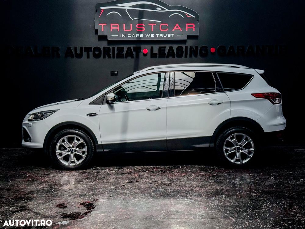 Ford Kuga 2.0 TDCi 4x4 Aut. Titanium - 4
