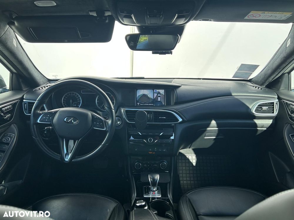 Infiniti Q30 2.2d DCT AWD Premium Tech - 7