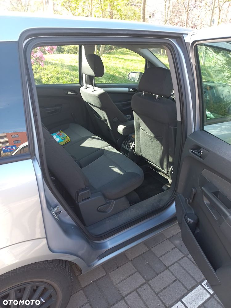 Opel Zafira 1.8 Essentia - 8